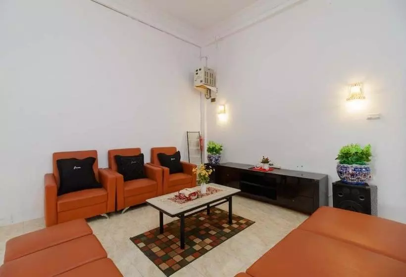 ペンション Reddoorz Syariah Near Museum Tsunami Aceh 2