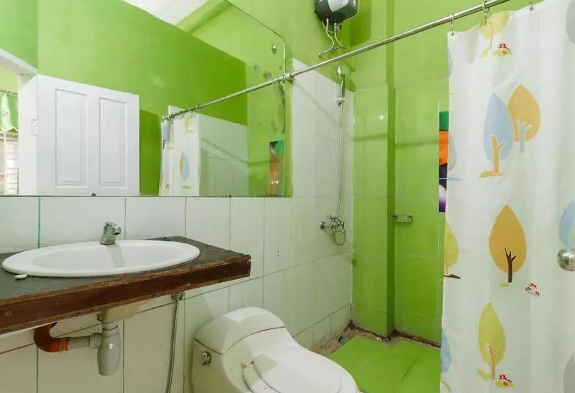 ペンション Reddoorz Syariah Near Museum Tsunami Aceh 2