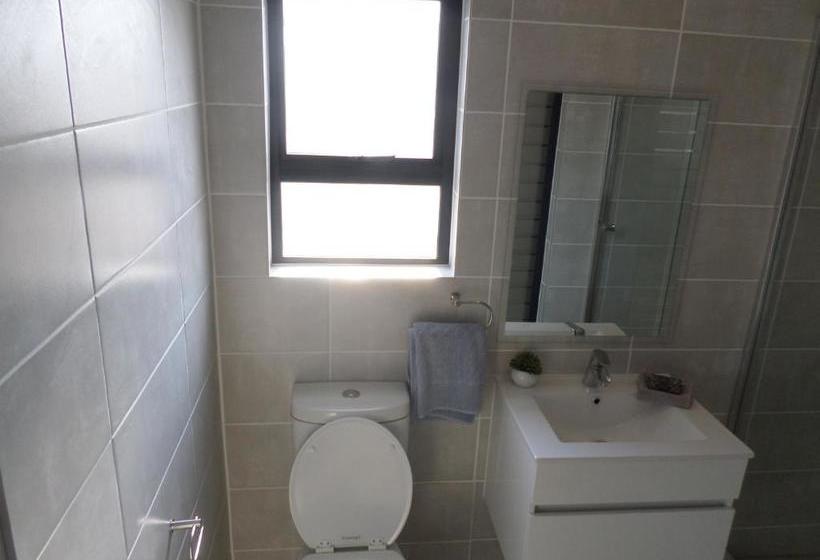 Pensionat The Blyde Crystal Lagoon Cologne3