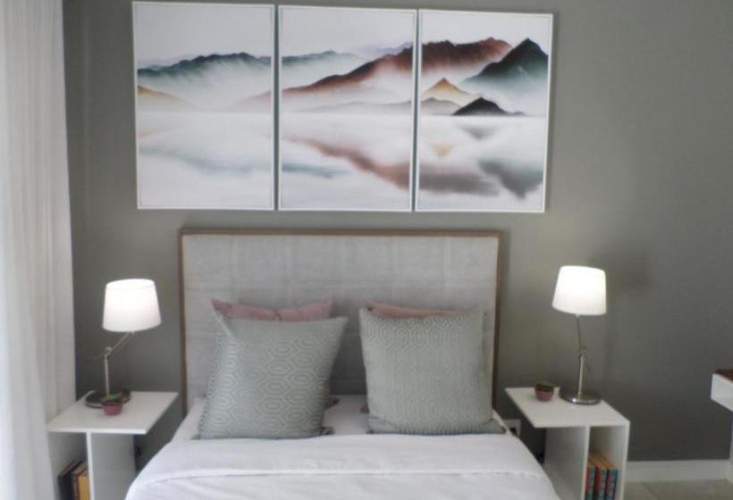 Pensionat The Blyde Crystal Lagoon Cologne3