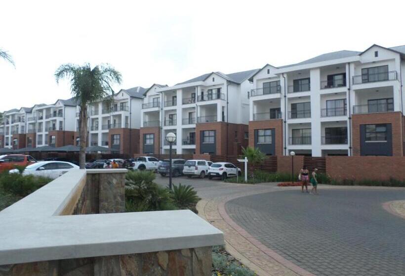 Pensionat The Blyde Crystal Lagoon Cologne3