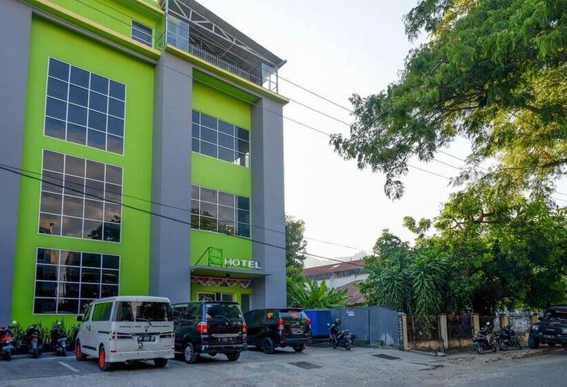 Reddoorz @ G Hotel Luwuk