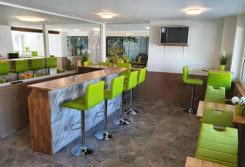 ユースホステル Gasthof Schwanen Radelfingen