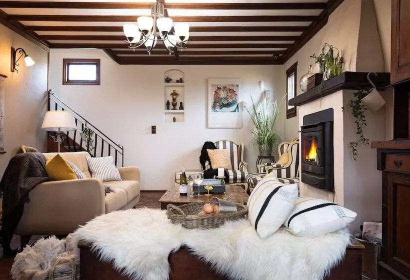 Retkeilymaja The Table Guest House