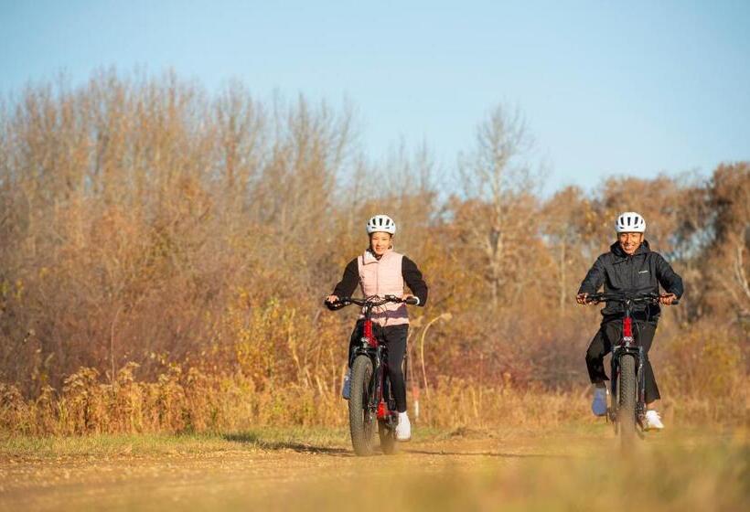 בית מלון כפרי Dakota Dunes Resort