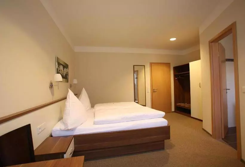 Hotelli Gasthof Fenzl