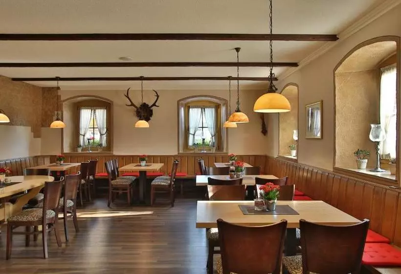 Hotelli Gasthof Fenzl