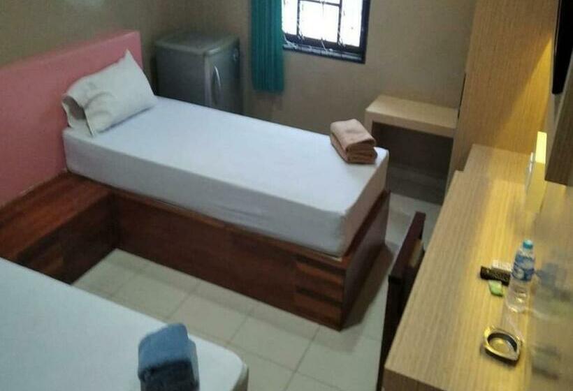 בית מלון כפרי Rajawali Samaindah