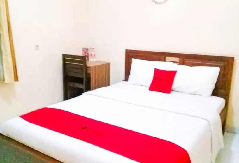 Hotelli Reddoorz Syariah @ Raya Ponorogo