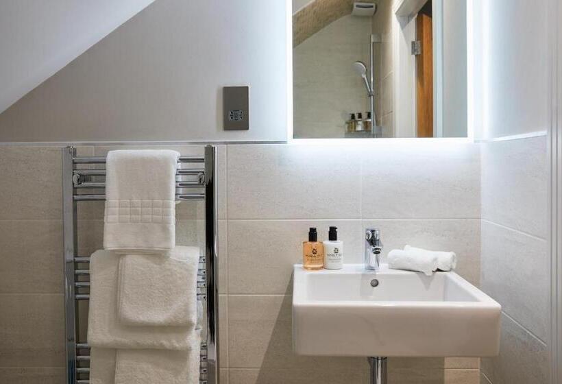 فندق The Lime Tree Inn