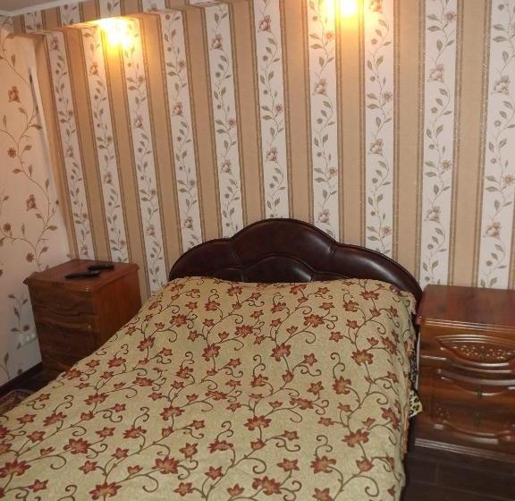 פנסיון шинок