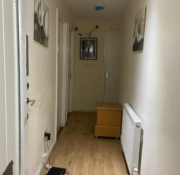 ペンション A A Guest Rooms Thamesmead