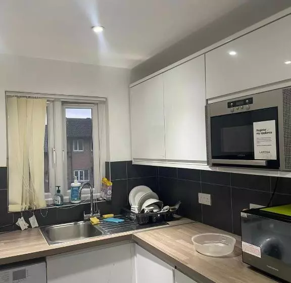 Majatalo A A Guest Rooms Thamesmead