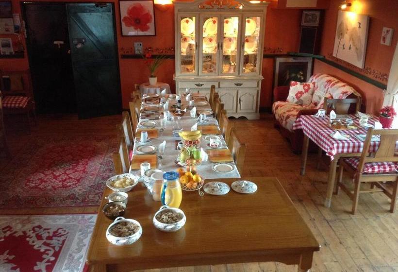 The Old School House B&b