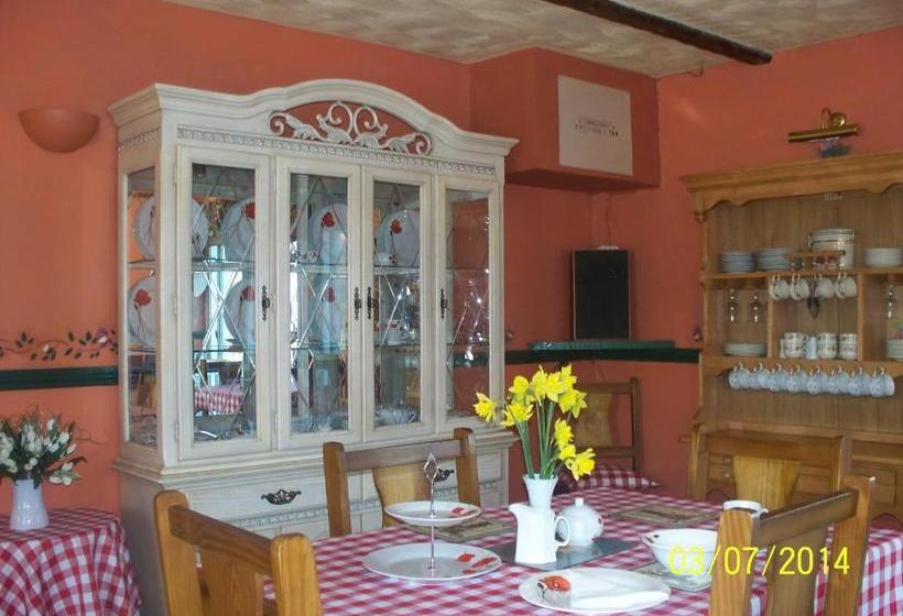 The Old School House B&b