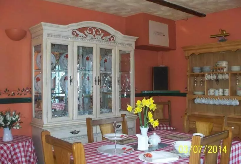 The Old School House B&b