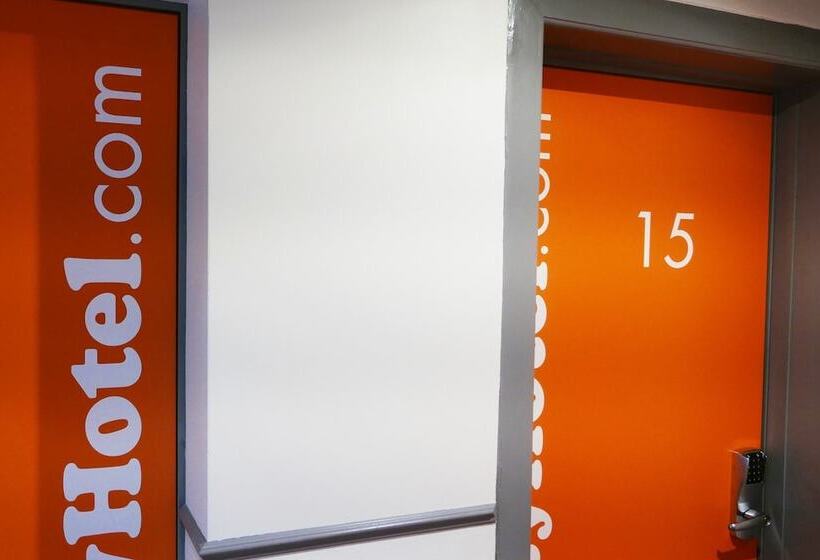 Easyhotel Zürich City Centre