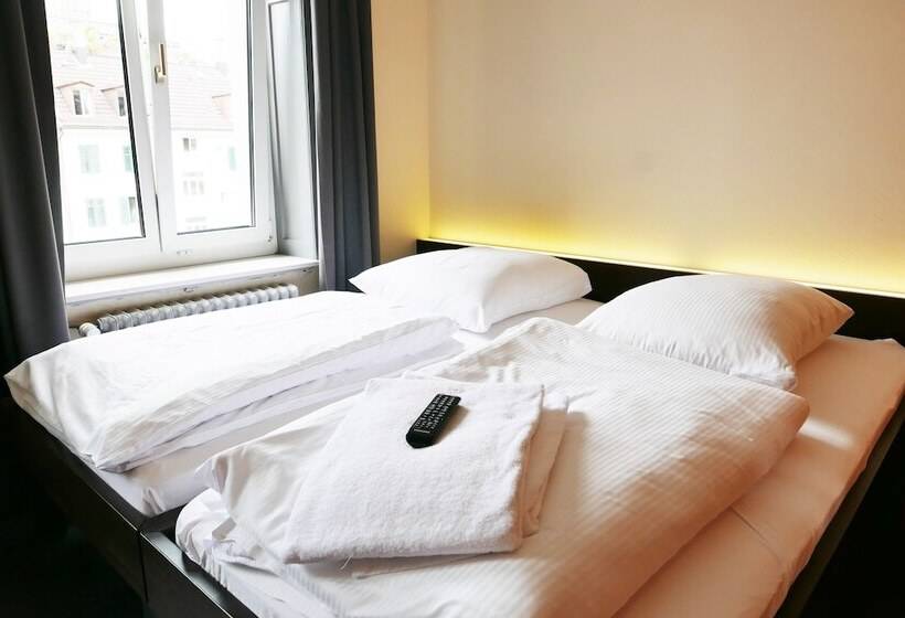 Easyhotel Zürich City Centre