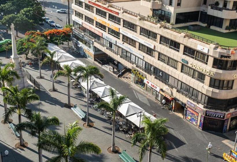 هتل Adonis Capital