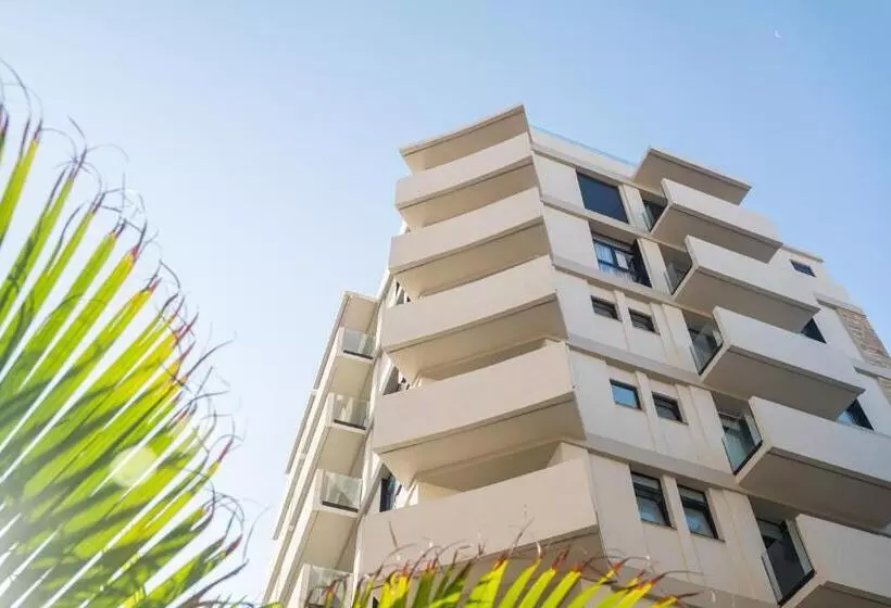 Hotel Adonis Capital