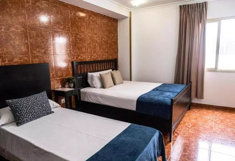 Hotel Adonis Capital