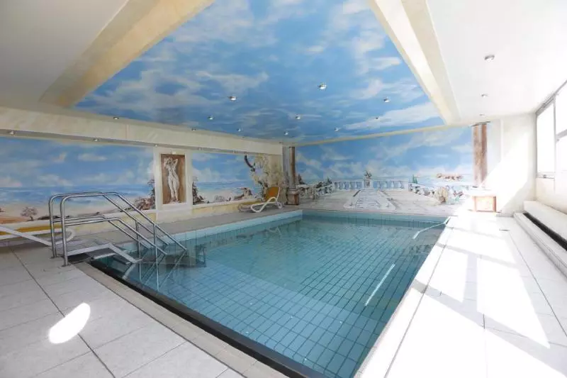 Caravelle Hotel Im Park