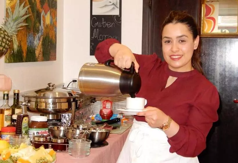 Отель Central Duesseldorf