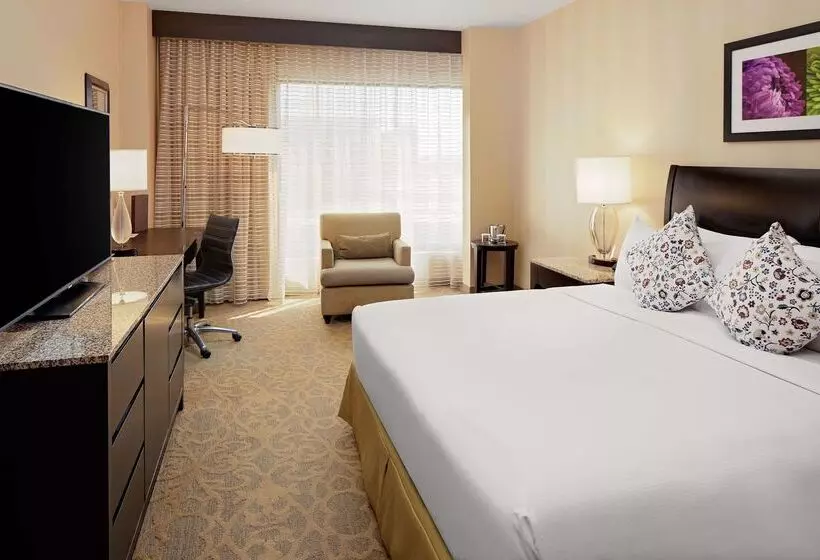 ホテル Zessa Orange County Airport, A Doubletree By Hilton