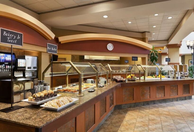 فندق Embassy Suites By Hilton Charleston Airport Convention Ctr