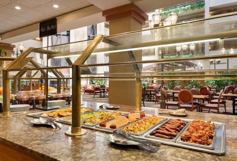 فندق Embassy Suites By Hilton Charleston Airport Convention Ctr