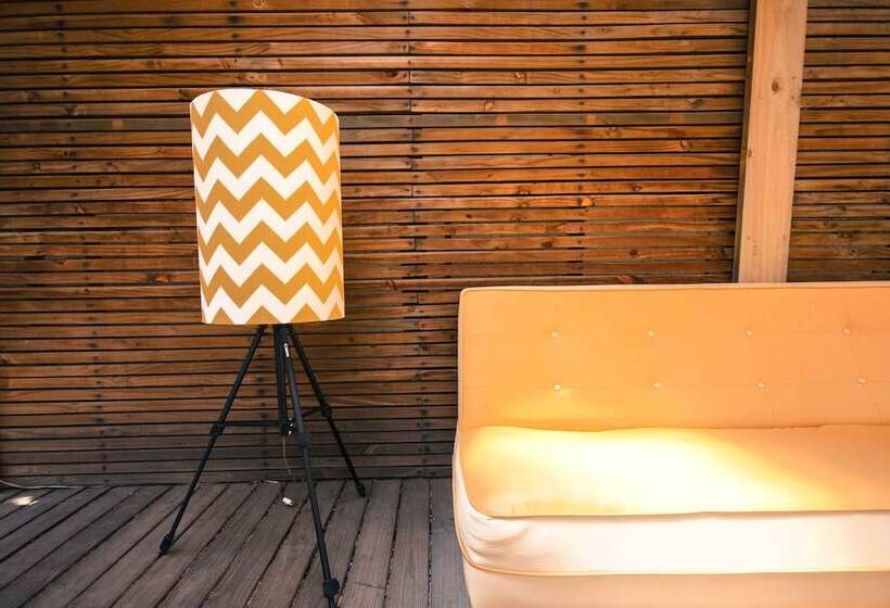 فندق Happy House Hostel