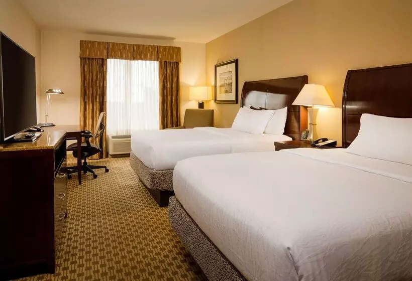 فندق Hilton Garden Inn Cincinnati Blue Ash