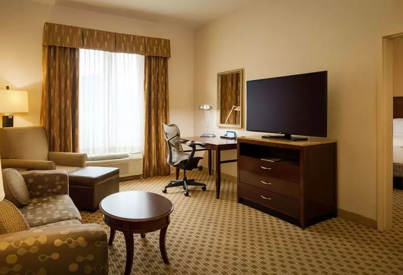 فندق Hilton Garden Inn Cincinnati Blue Ash