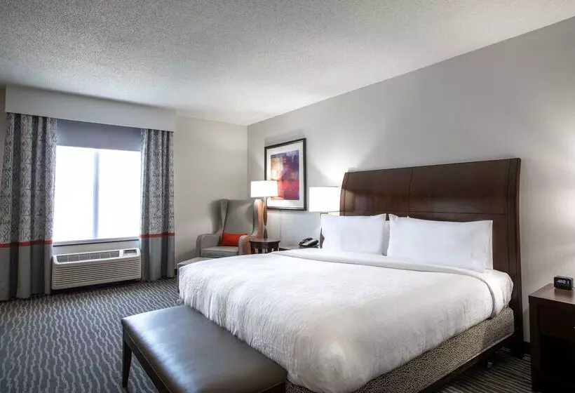 هتل Hilton Garden Inn Lynchburg