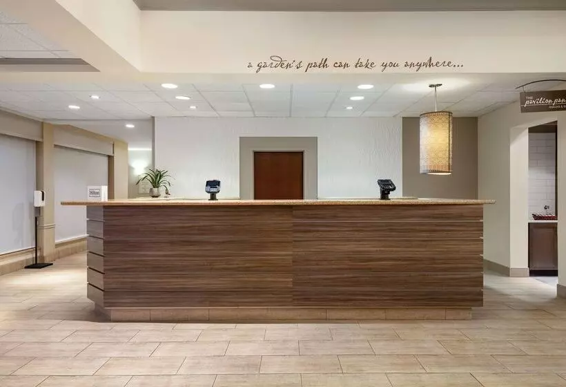 בית מלון כפרי Hilton Garden Inn Montgomery East