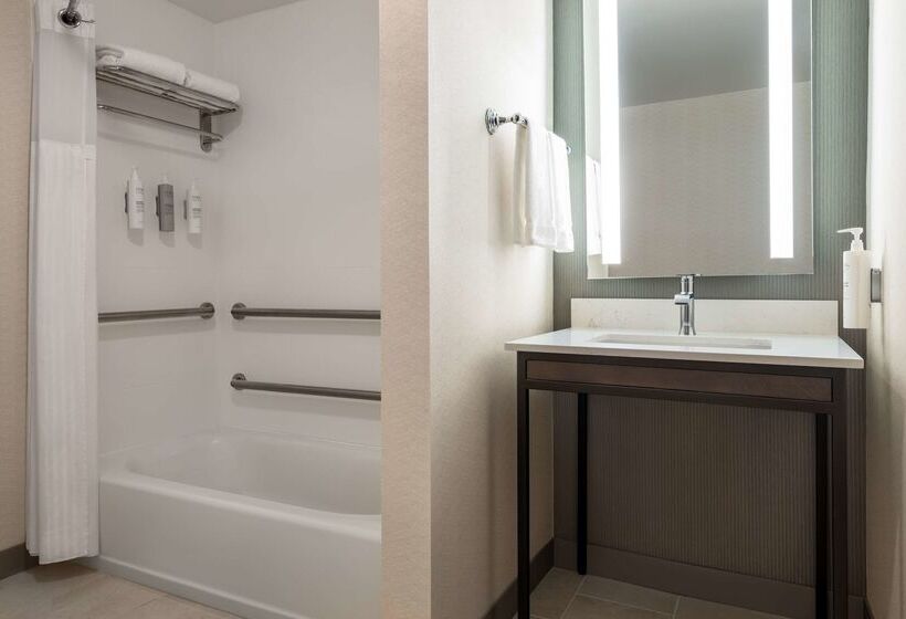 فندق Hilton Garden Inn Montgomery East