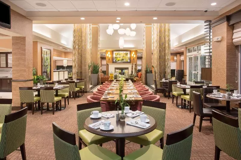 Отель Hilton Garden Inn Salt Lake City/layton