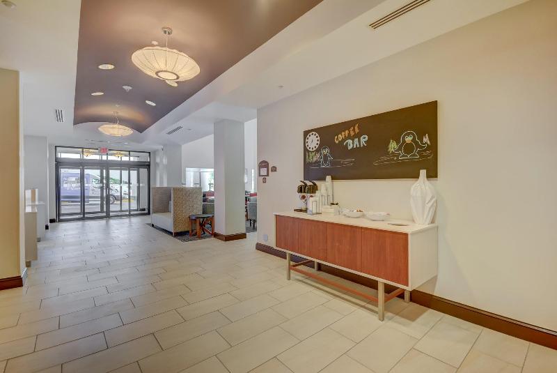 Holiday Inn Express Hotel & Suites Tampa Usf Busch Gardens, An Ihg