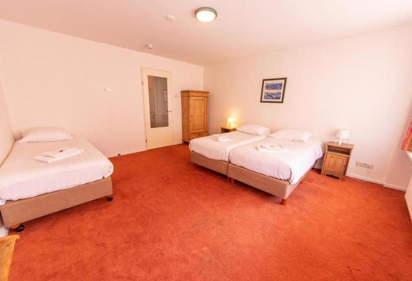 هتل Joops City Centre