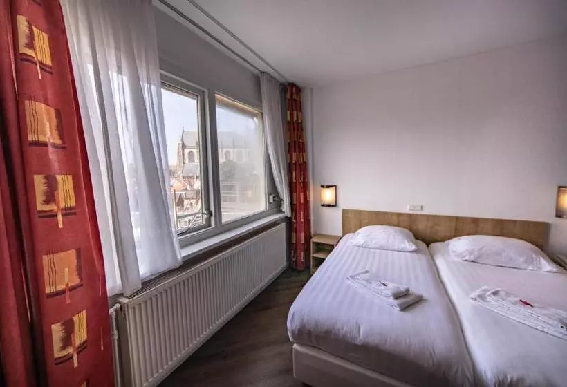 בית מלון כפרי Joops City Centre