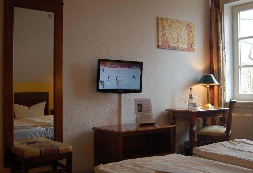 בית מלון כפרי Konigin Olga