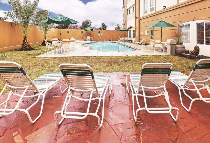 هتل La Quinta By Wyndham Houston Hobby Airport