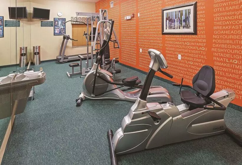 Hotel La Quinta By Wyndham Houston Hobby Airport