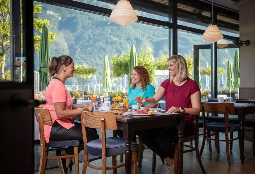 בית מלון כפרי Marina Walensee