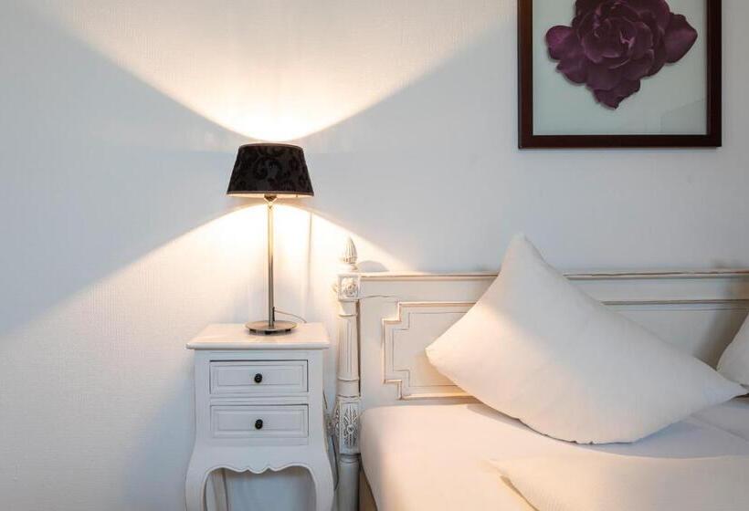 فندق Marina Walensee