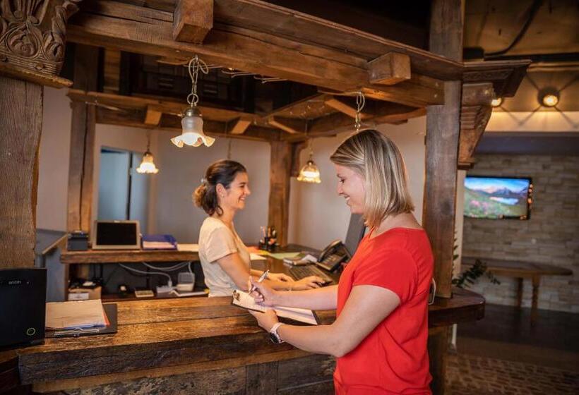 فندق Marina Walensee