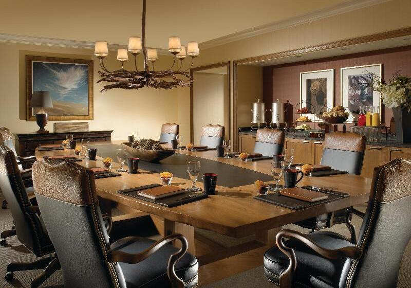 هتل Omni Fort Worth