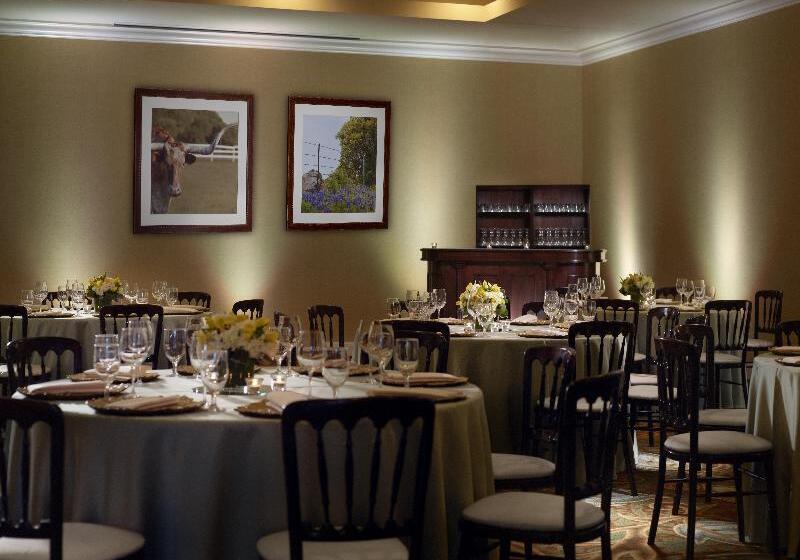 هتل Omni Fort Worth