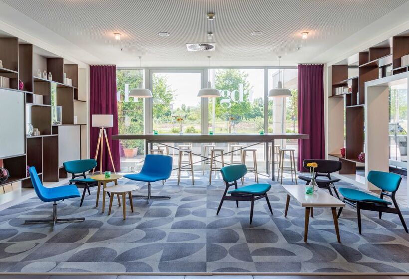 فندق Park Inn By Radisson Frankfurt Airport