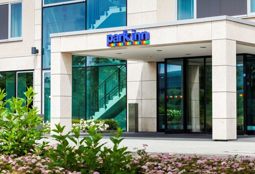 فندق Park Inn By Radisson Frankfurt Airport